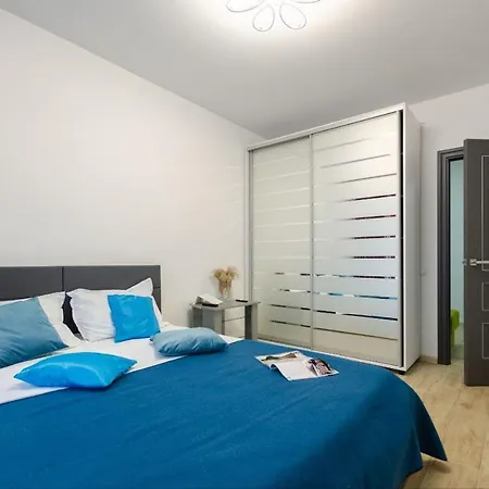 Lebedinny Flat * Kyiv